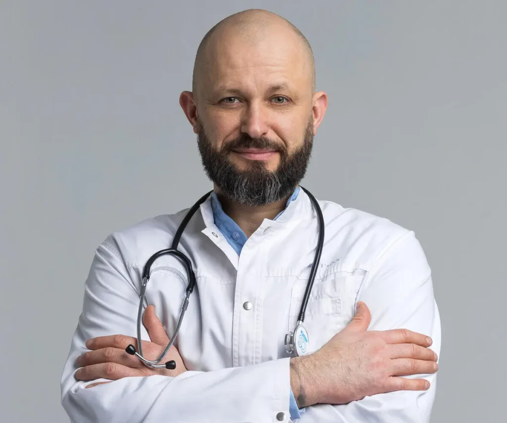 Алексей Маматов — дипломированный врач-невролог, мануальный терапевт, остеопат